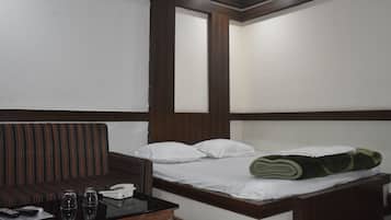 Deluxe Double Room | Egyptian cotton sheets, premium bedding, memory-foam beds, free WiFi