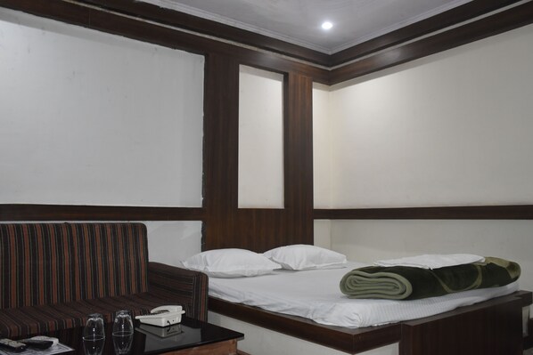 Kamar Double Deluks | Seprai katun Mesir, seprai premium, busa memori, dan Wi-Fi gratis