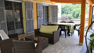 Villa, 2 Bedrooms (Quercia) | Terrace/patio
