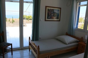 4 chambres, fer et planche à repasser, lit parapluie, Wi-Fi gratuit