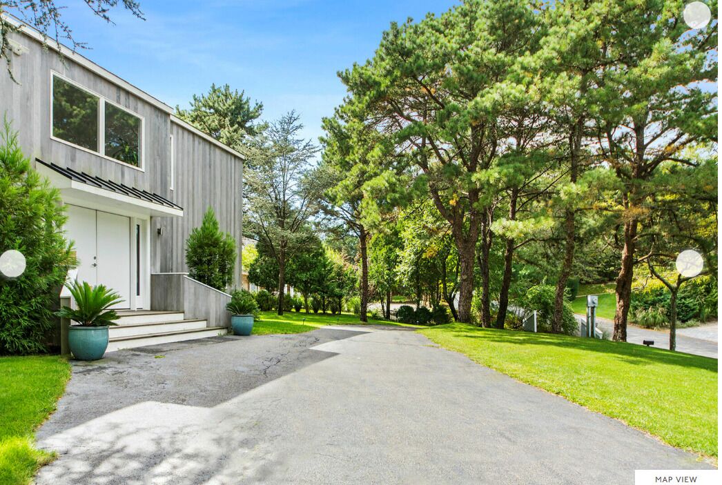 Beautiful Southampton retreat