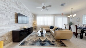 Interior - Compass Bay - Kwa132 (Kissimmee)