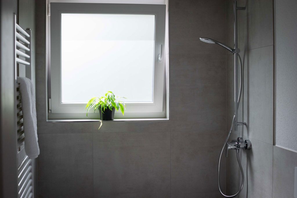 Dusche im Bad