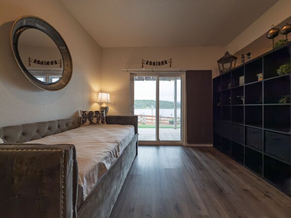 2 habitaciones, escritorio, wifi gratis y ropa de cama 