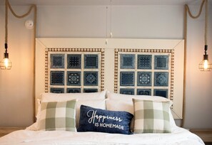 Iron/ironing board, free WiFi, bed sheets