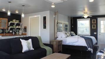 Fer et planche à repasser, Wi-Fi gratuit, draps fournis