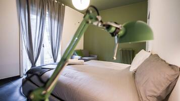 Chambre Double Deluxe, vue jardin (God Save the Cementina)