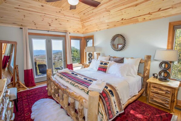 6 bedrooms, travel crib, free WiFi, bed sheets