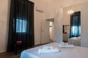 3 bedrooms, iron/ironing board, WiFi, bed sheets - Casa singola con giardino a 5 dal centro città e dal mare (Pescara)