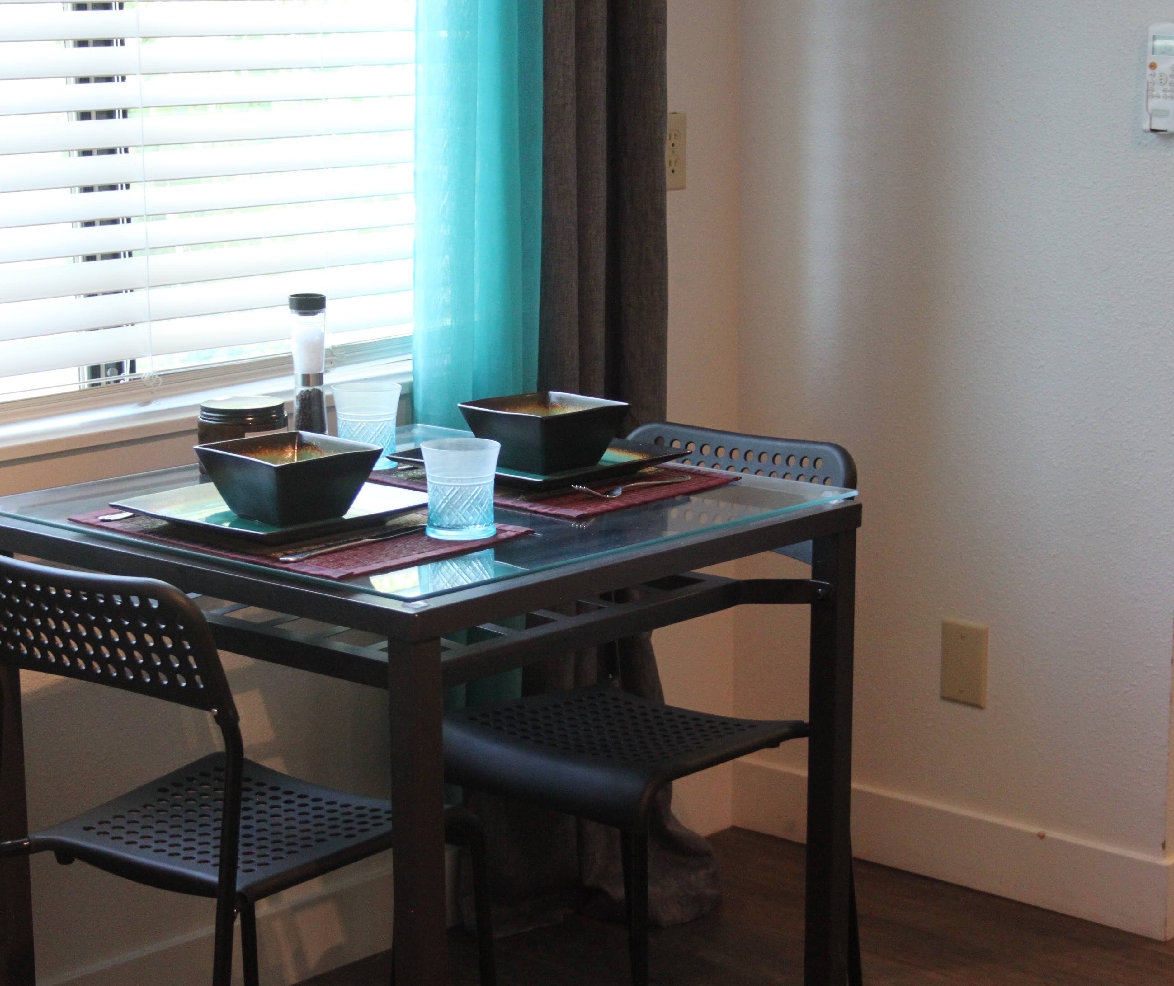 Enjoy the holidays together! Fishing, making memories, BBQ, relax swim, Hot Tub 