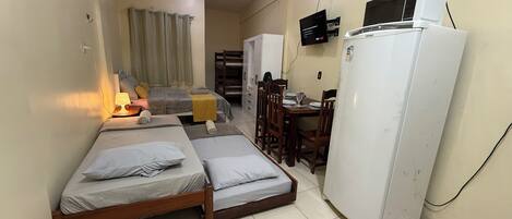 1 chambre, Wi-Fi gratuit, draps fournis