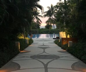 Pool - GRAND LUXXE 2 BDRM XMAS WEEK NUEVA VALLARTA (mexico)