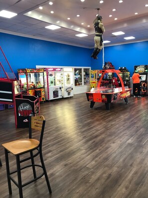 Games room - Beauty on The Beach! (Myrtle Beach)