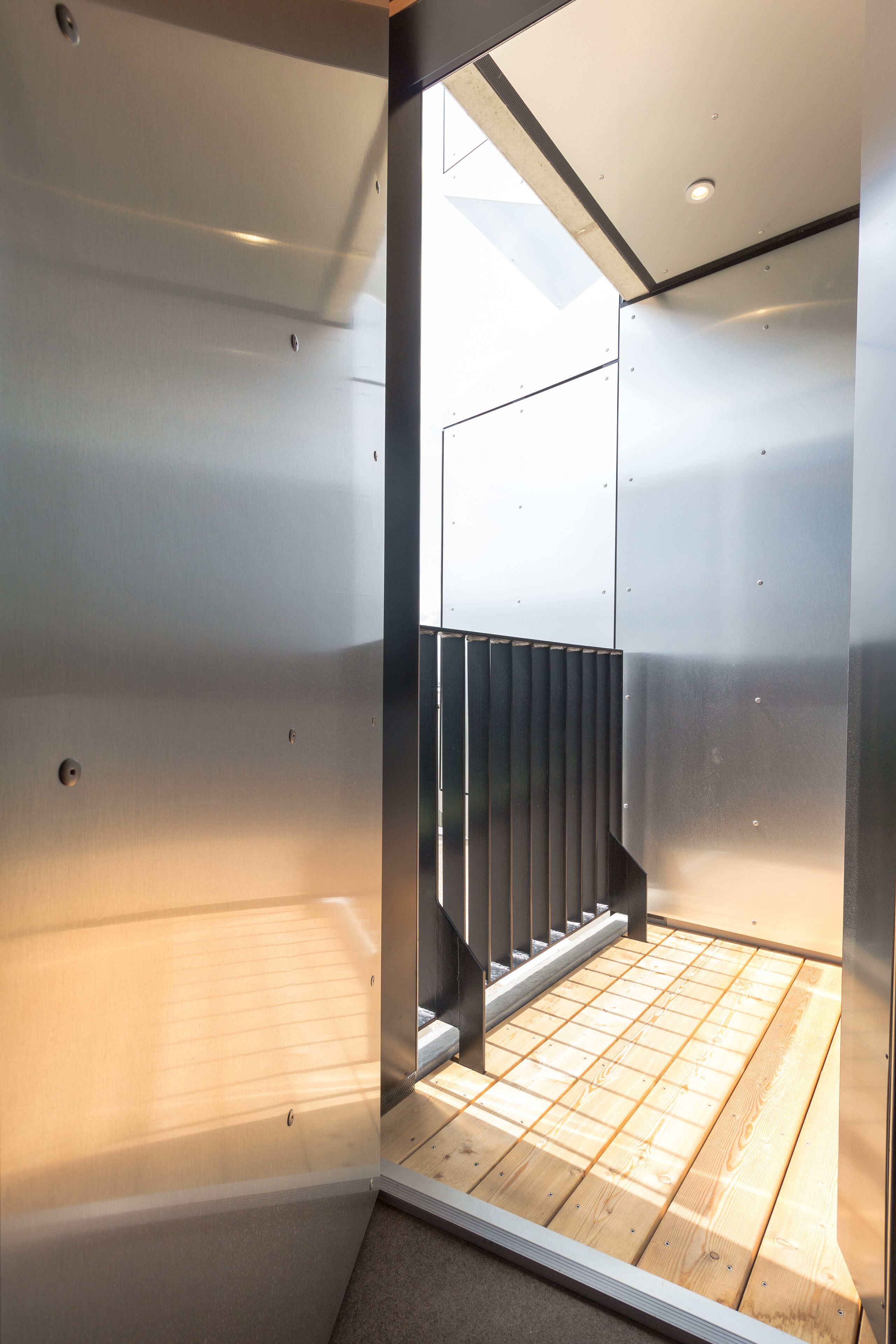 comfort room | balcony