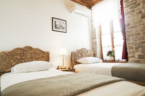 Deluxe-Zweibettzimmer | Kostenloses WLAN, Bettwäsche