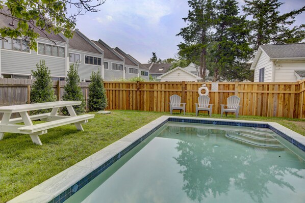 Pool - Private Pool/Recently Built Downtown Rehoboth Beach 5BR (Rehoboth Beach)