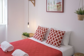 1 chambre, fer et planche Ă repasser, Wi-Fi, draps fournis