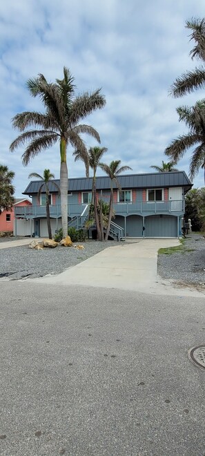 Exterior - Water views, Pool, Private boat dock, walking distance to Times Square (Ft Myers Beach)