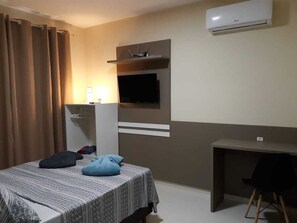 3 quartos, ferros/tábuas de passar roupa, Wi-Fi, roupa de cama