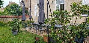Exterior detail - Le Couvent en Bazois (Chatillon en Bazois)