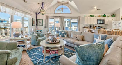 Vintage Mermaid | 350 ft from the beach | Hot Tub, Community Pool | Corolla