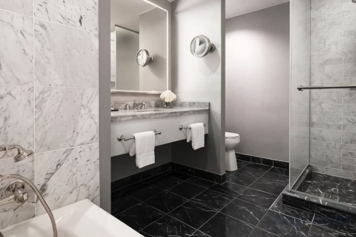Accessible Terrace Room with City View