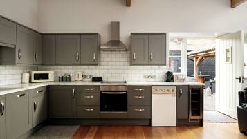 Cottage, 2 Bedrooms (Tiarks) | Bed sheets