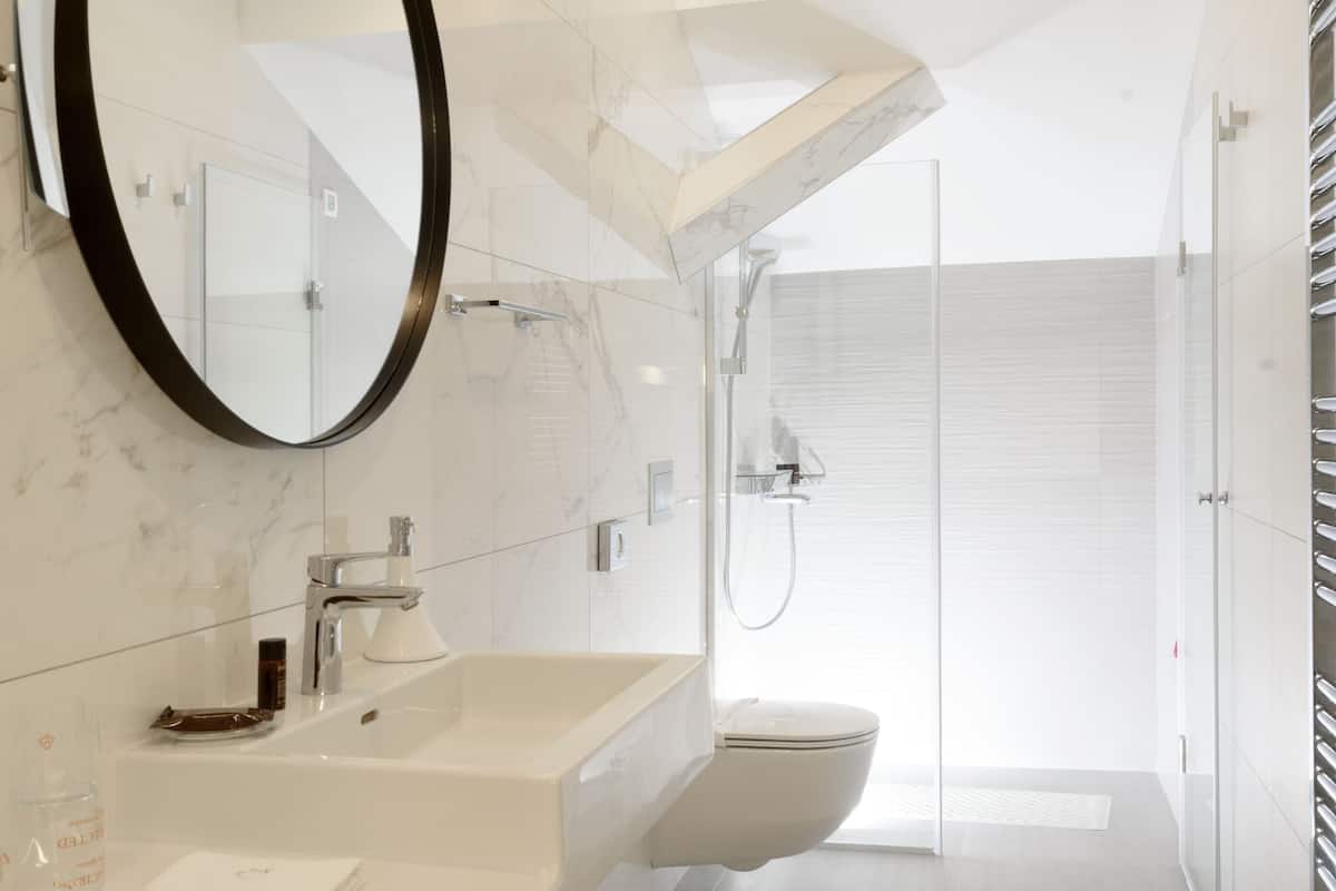 executive studio suite | bathroom | free toiletries, hair dryer, dressing gowns, slippers