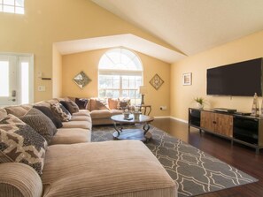 Flat-screen TV, DVD player - 3 Bed 2819 (Kissimmee)