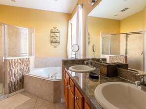 House (7 Bedrooms in Large Private Vacation ) | Bathroom