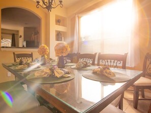 House (7 Bedrooms in Large Private Vacation ) | Private kitchen