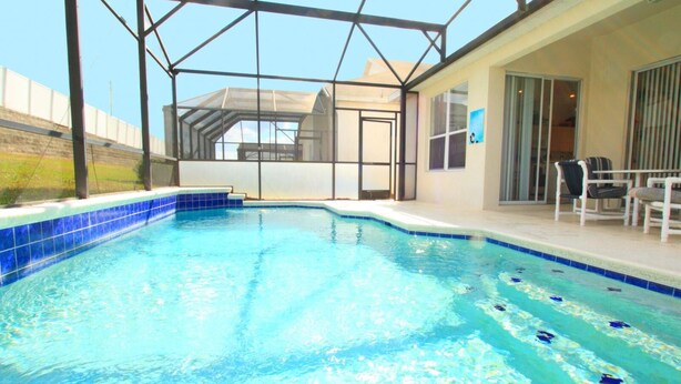 Nhà (4 Bed 2245) | Hồ bơi | Hồ bơi ngoài trời 
