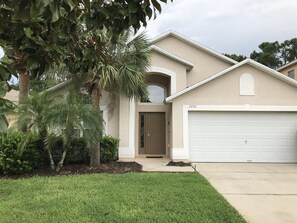 Casa (4 Bed and 3 Bath in Perfect Location ) | Exterior