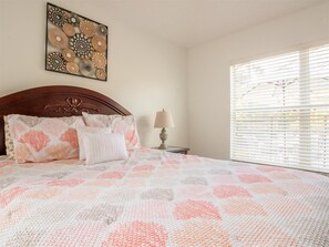 Casa (4 Bed and 3 Bath in Perfect Location ) | 4 habitaciones y wifi gratis 