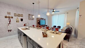 Coffee/tea maker, fridge, microwave, stovetop - Storey Lake Resort - Wma966 (Kissimmee)