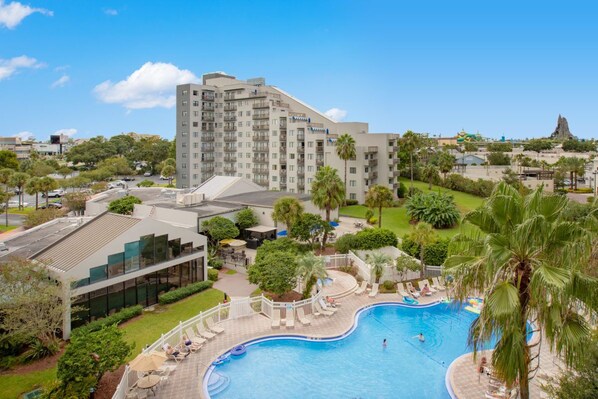 Outdoor pool - The Enclave - Crd409 (Orlando)