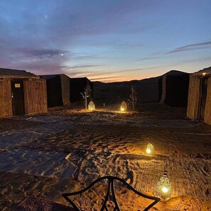 Unclassified image, 3 of 48, button - Fayou Desert Camp (Taouz)