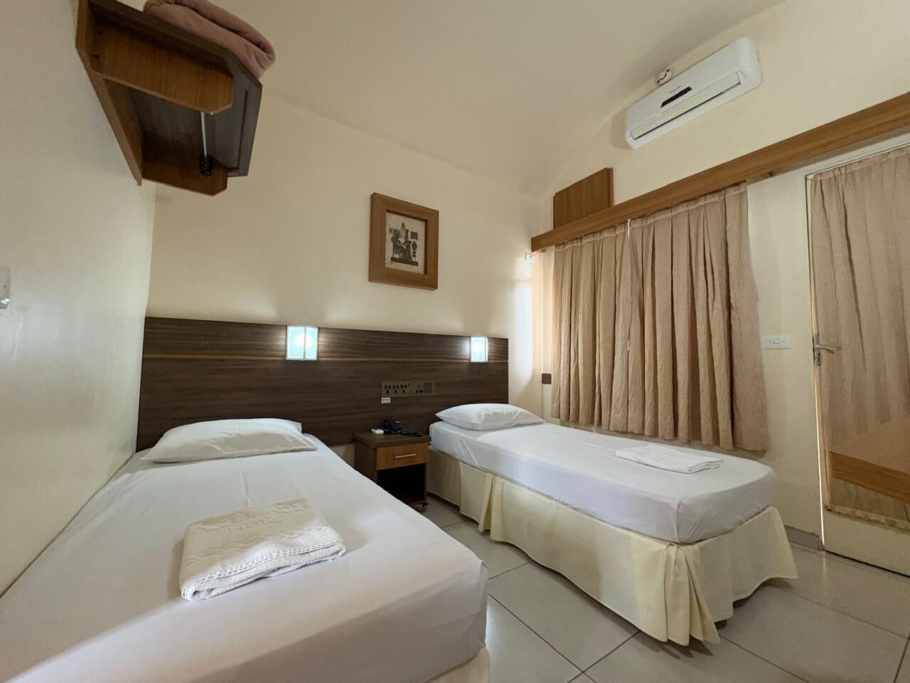 Habitación estándar | Wifi gratis y ropa de cama