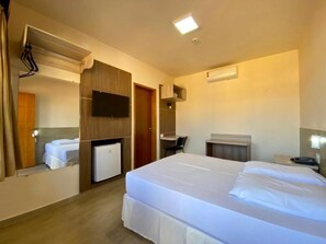Habitación ejecutiva | Wifi gratis y ropa de cama