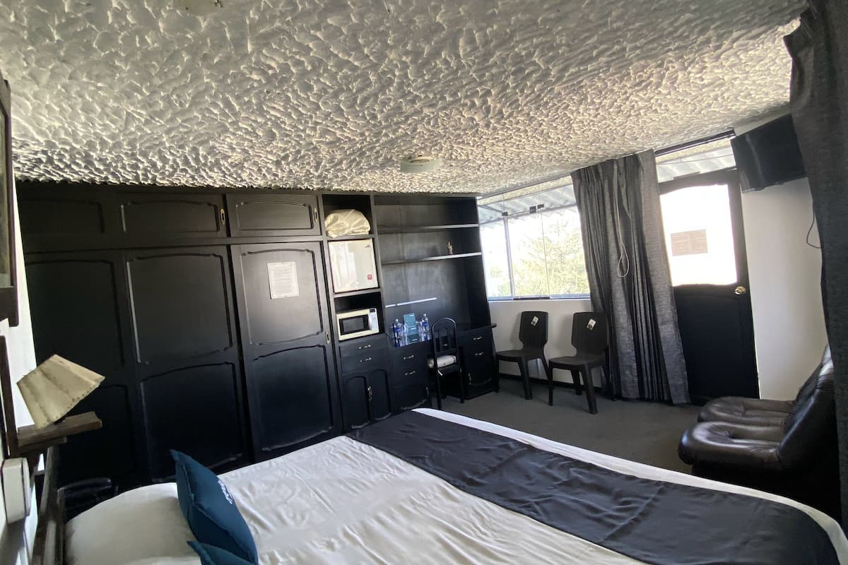 in-room safe, desk, iron/ironing board, free wifi