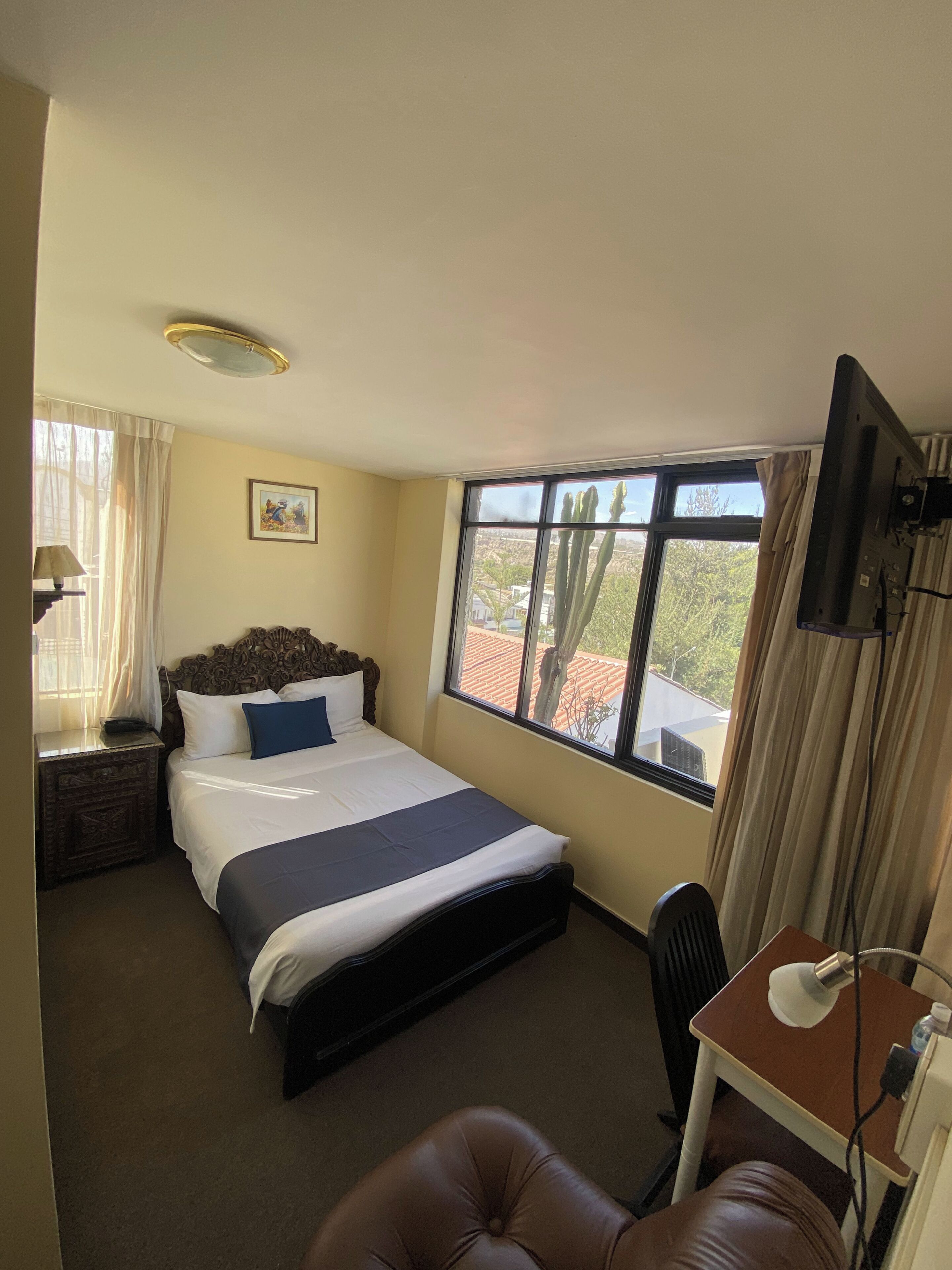 Superior Single Room | In-room safe, desk, laptop workspace, iron/ironing board