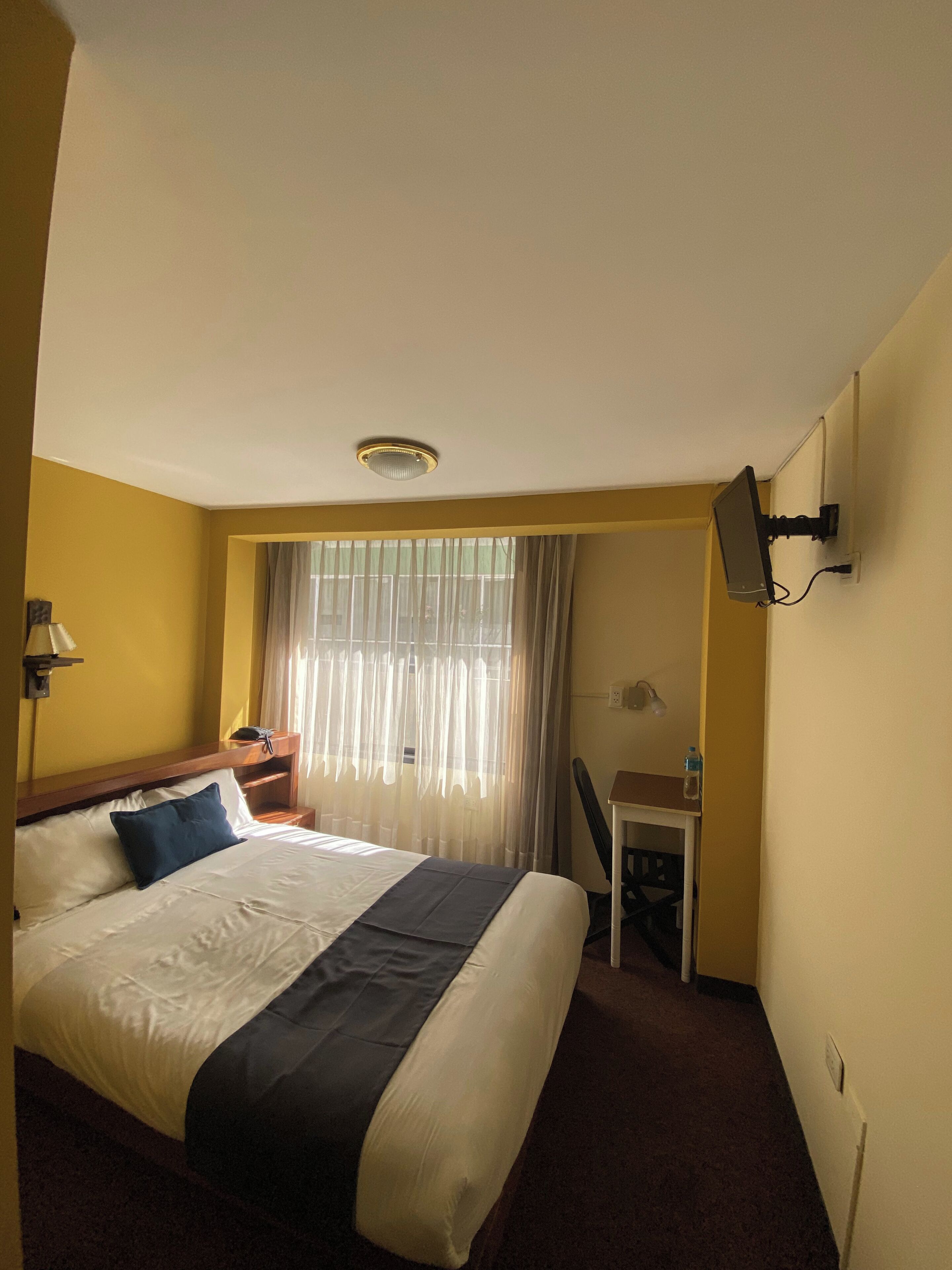 Economy Single Room | In-room safe, desk, laptop workspace, iron/ironing board