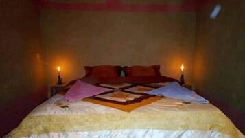 Double Room | Free WiFi, bed sheets