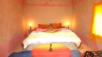 Double Room | Free WiFi, bed sheets