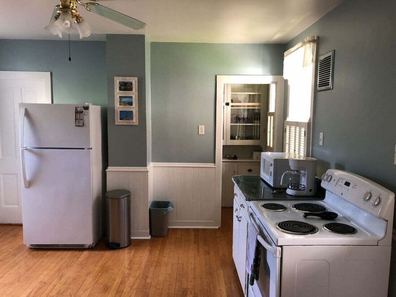 Huron Ave · Spacious & Peaceful Home in the heart of Sheboygan