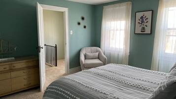 3 bedrooms, iron/ironing board, travel cot, WiFi