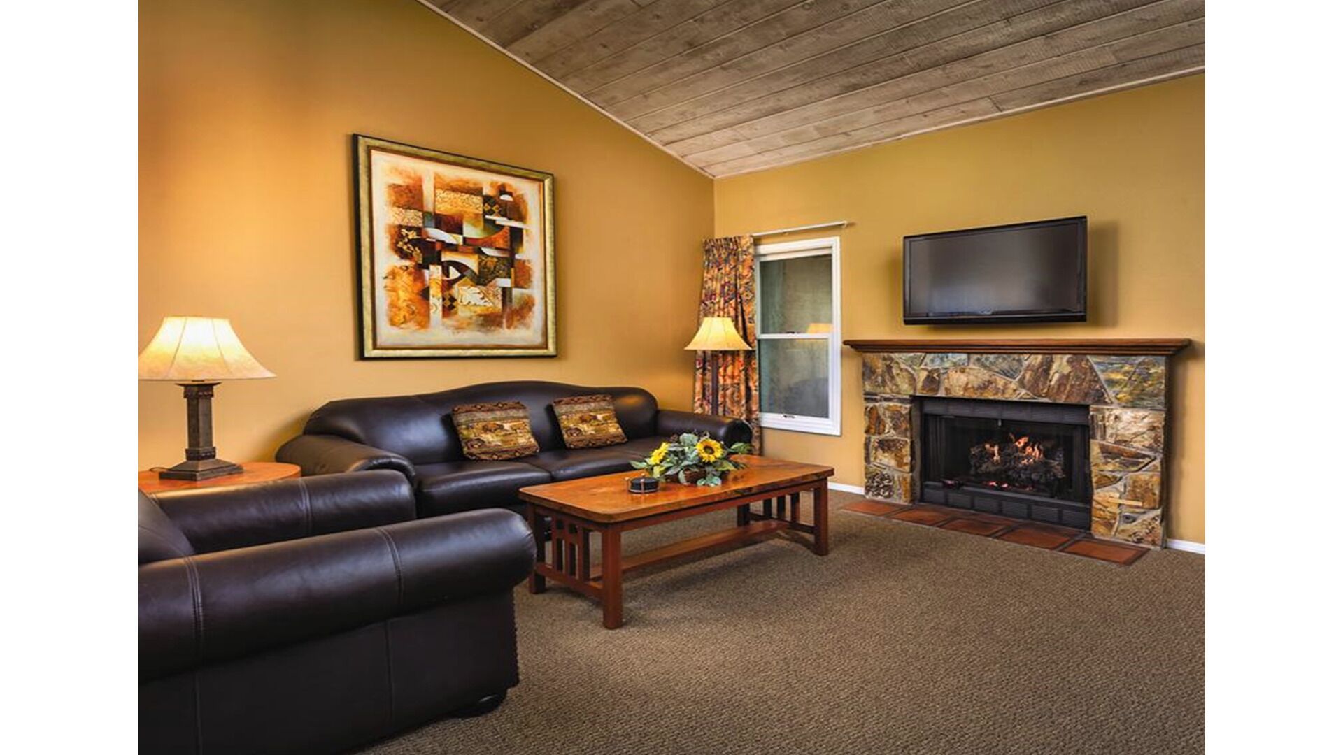 1BD/Flagstaff w/Full Kitchen, W/D, Sleeper Sofa & Amazing Amenities!!