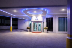 واجهة المنشأة