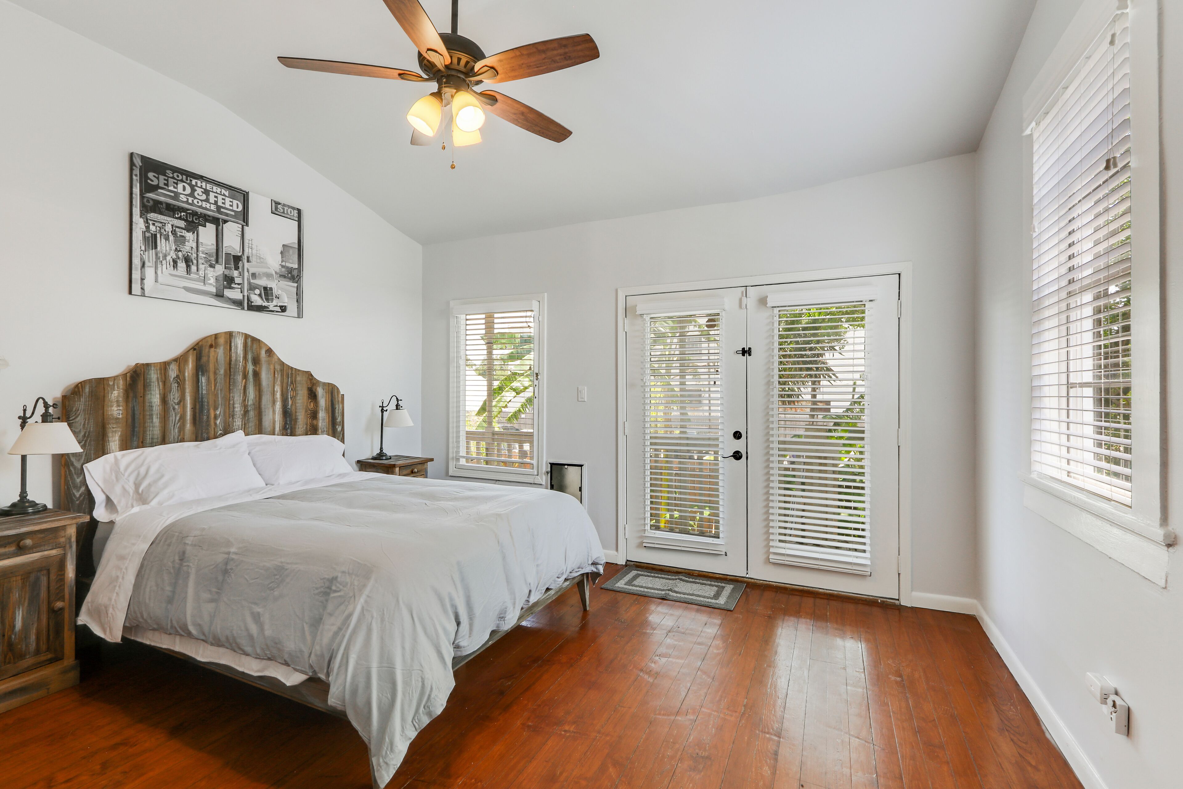 5 bedrooms, desk, iron/ironing board, free WiFi