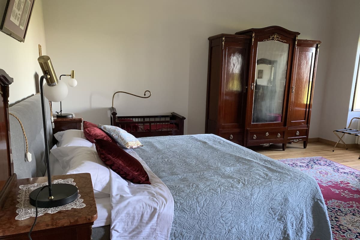 Quarto casal júnior | Roupas de cama premium, edredons de pluma